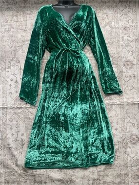 Emerald Velvet Wrap Dress with Tie Waist